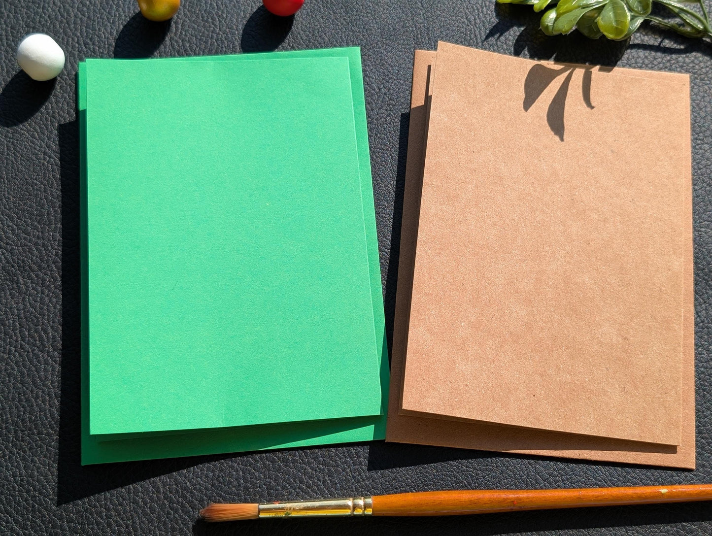 Hand Painted Acrylic Good Luck Card: Black, Green & Gold