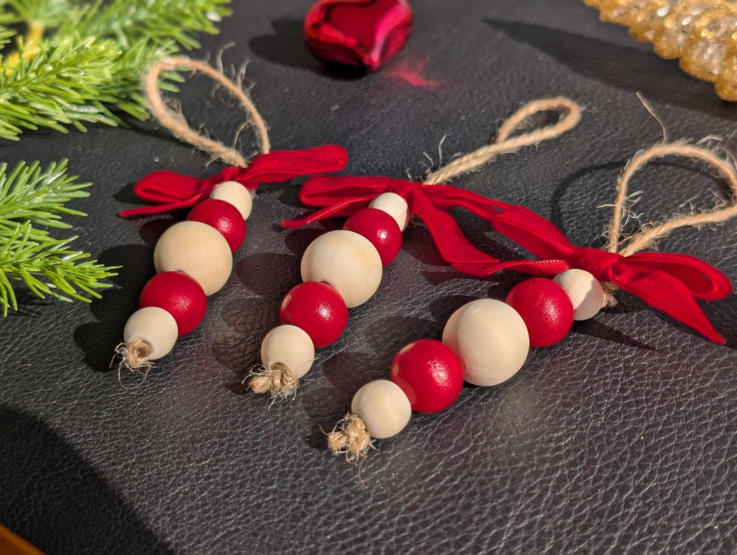 Hand-Painted Christmas Ornament Set: Acrylic Festive Decor