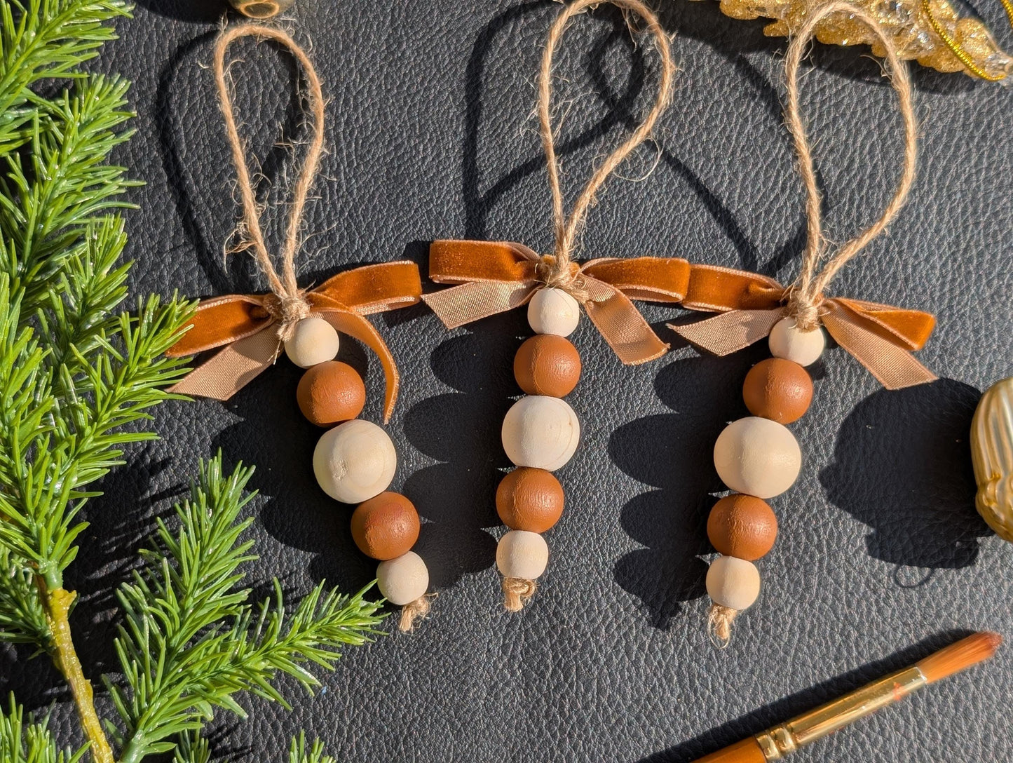 Hand-Painted Christmas Ornament Set: Acrylic Festive Decor