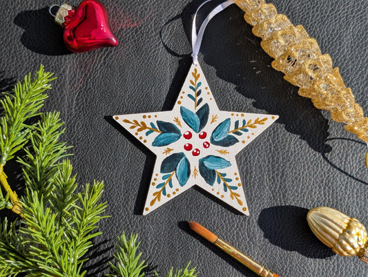 Wooden Christmas Star Ornaments , Holiday Decoration, Rustic Decor, Unique Xmas hanging