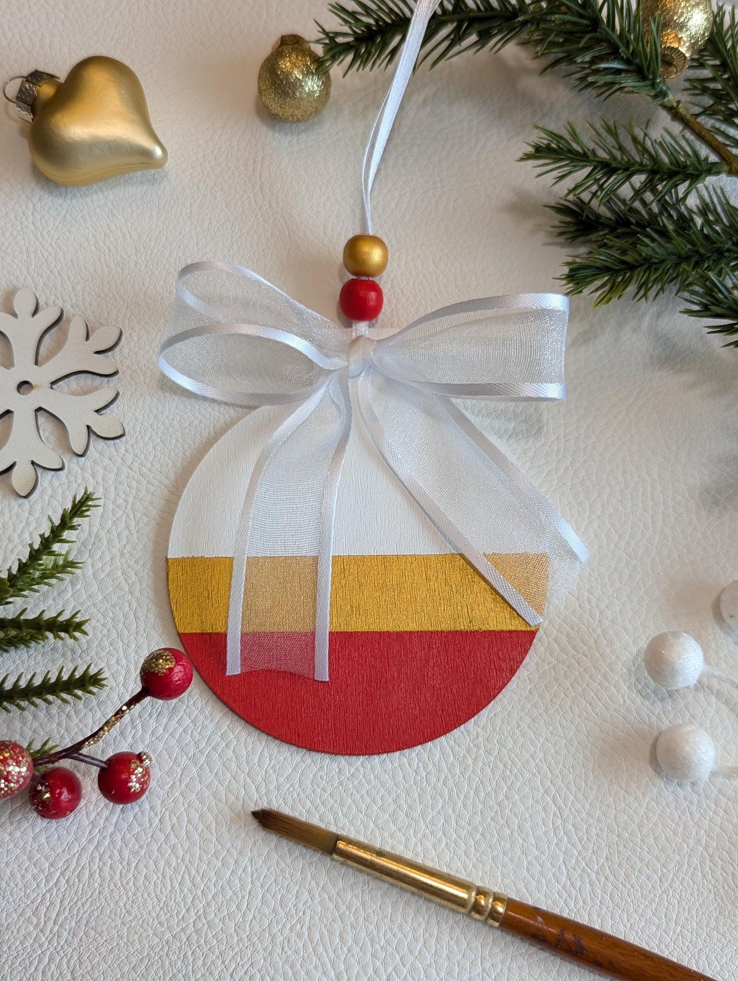 Hand-Painted Scandinavian Christmas Ornament: Modern Minimalist Decor