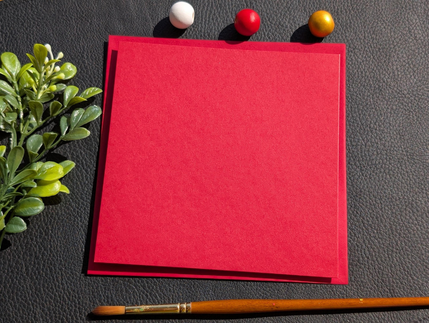 Hand-Painted Red Birthday Card: Modern Gift Box Design